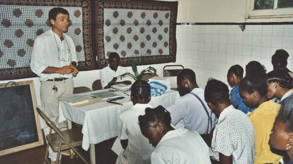 The intervention in Angola begins